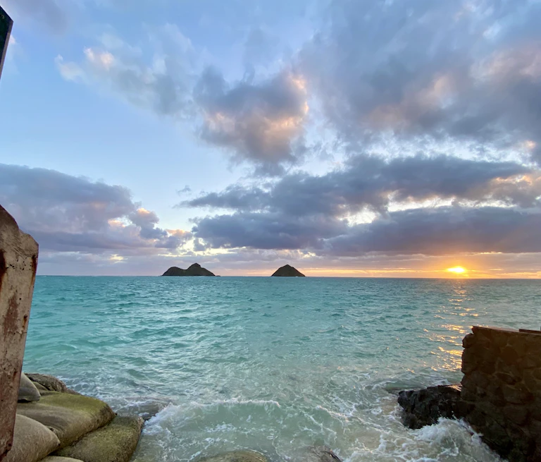 Sunrise over Lanikai Beach in Kailua on Oahu